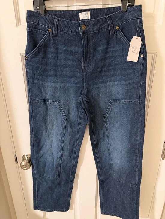NWT Time and Tru High-Rise Straight Jeans with Carpenter Details Size 10 - Picture 4 of 8